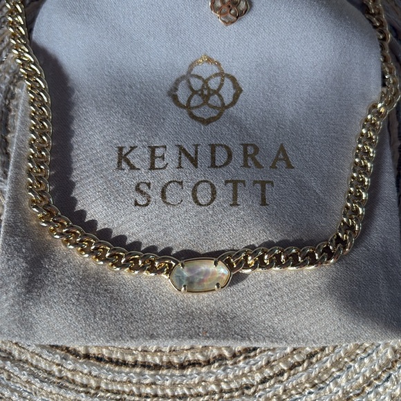 KENDRA SCOTT Gold Iridescent Abalone Grier Pendant Necklace nwt - Picture 7 of 7